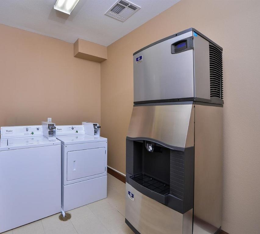 Americas Best Value Inn & Suites Cuero Kültér fotó