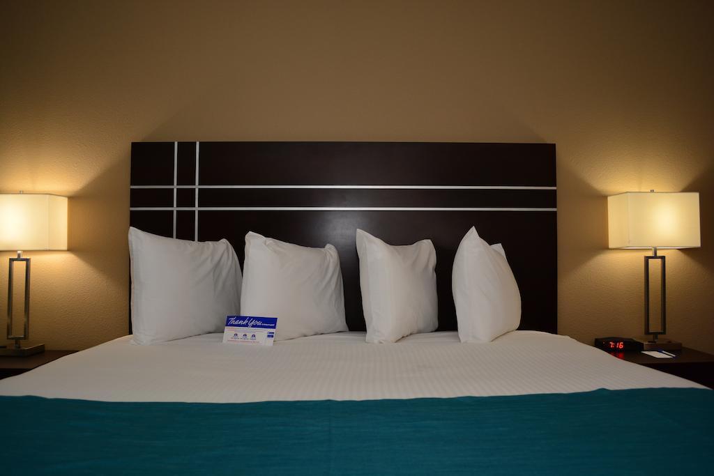 Americas Best Value Inn & Suites Cuero Szoba fotó